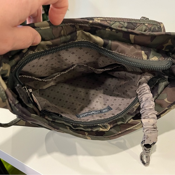 Lug Camo Bag - in brand new condition - Picture 4 of 7